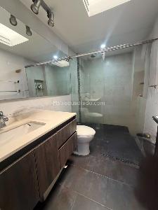Apartamento de 3 alcobas en venta en Santa Barbara Occidental, Bogotá, 151 m² · foto 11 de 16