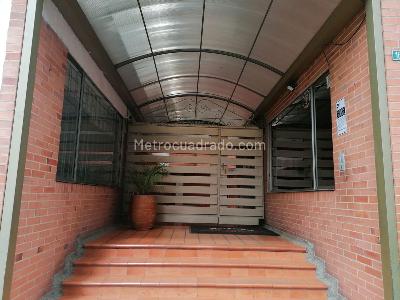Apartamento en venta en Britalia Norte, Bogotá · foto 2 de 16