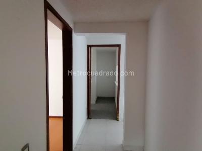 Apartamento en venta en Britalia Norte, Bogotá · foto 7 de 16