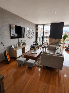 Apartamento de 2 alcobas en venta en Chico Navarra, Bogotá, 100 m² · foto 2 de 16