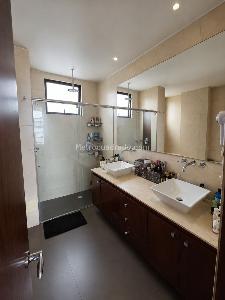 Apartamento de 2 alcobas en venta en Chico Navarra, Bogotá, 100 m² · foto 11 de 16