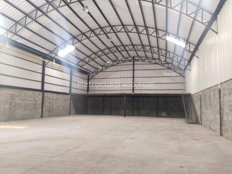 Bodega en Arriendo, FLORA INDUSTRIAL Norte, Cali - Más