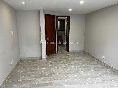 Apartamento de 1 alcoba en venta en Chico Ii Sector, Bogotá, 60 m² · foto 4 de 6