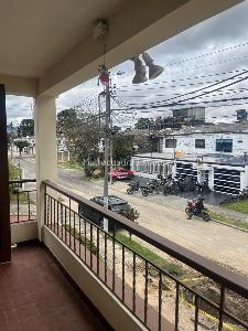 Casa de 4 alcobas en venta en La Esperanza Modelia, Bogotá, 300 m² · foto 13 de 20