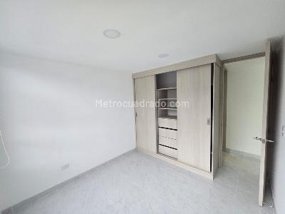 Apartamento en venta en El Redil, Bogotá · foto 4 de 12