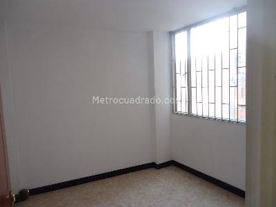 Apartamento de 3 alcobas en arriendo en Portal De Alamos, Bogotá, 75 m² · foto 14 de 20