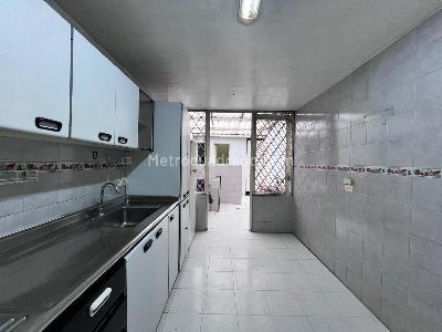 Casa de 5 alcobas en venta en La Esmeralda, Bogotá, 240 m² · foto 15 de 20
