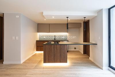 Apartamento en venta en Santa Barbara Central, Bogotá · foto 3 de 15