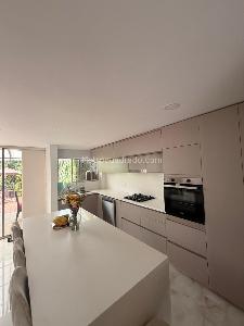 Casa de 4 alcobas en venta en Los Arroyuelos Club Residencial, Ibagué, 260 m² · foto 8 de 9