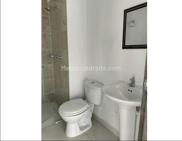 Apartamento en Arriendo, Calle larga, Sabaneta - Więcej