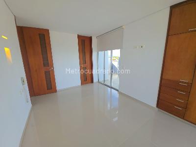 Apartamento de 2 alcobas en venta en El Portal De San Pablo, Girardot, 136 m² · foto 5 de 17