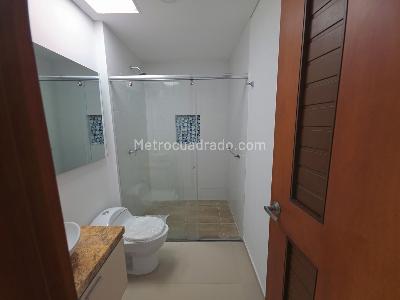 Apartamento de 2 alcobas en venta en El Portal De San Pablo, Girardot, 136 m² · foto 9 de 17