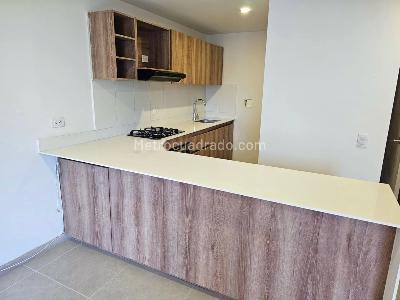 Apartamento de 2 alcobas en arriendo en Poblado Ciudad Del Rio, Medellín, 85 m² · foto 6 de 12
