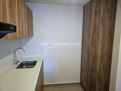 Apartamento de 2 alcobas en arriendo en Poblado Ciudad Del Rio, Medellín, 85 m² · foto 9 de 12
