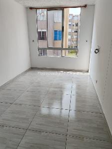 Apartamento en venta en Villas De Granada, Bogotá · foto 5 de 12