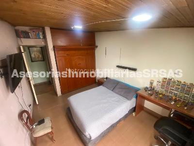 Casa de 5 alcobas en venta en Los Cerezos, Bogotá, 133 m² · foto 15 de 20