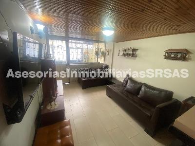 Casa de 5 alcobas en venta en Los Cerezos, Bogotá, 133 m² · foto 4 de 20