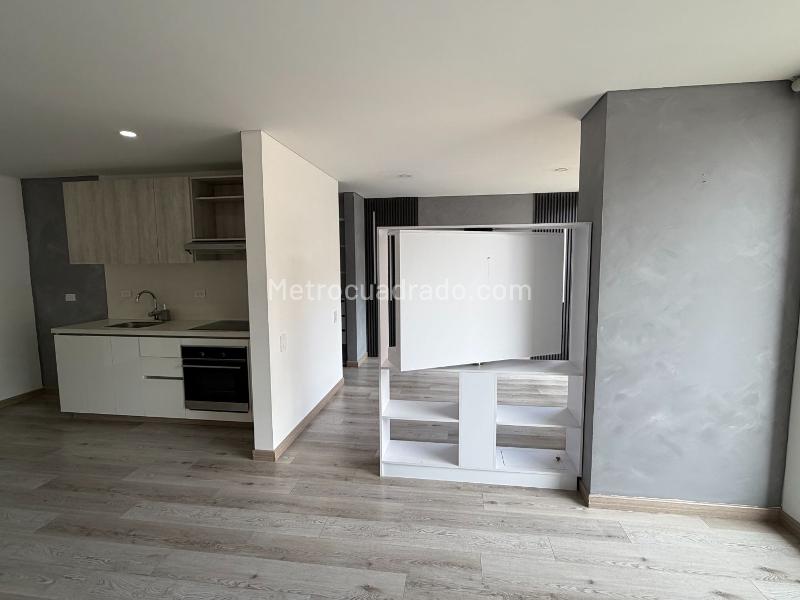 Apartamento en Arriendo, SAN MARTIN   Centro Internacional, Bogotá D.C. - Więcej