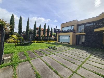 Casa de 5 alcobas en venta en Condominio Aquitania Chia, Chía, 775 m² · foto 4 de 19