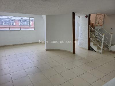 Casa de 5 alcobas en venta en Normandia Occidental, Bogotá, 364 m² · foto 3 de 19