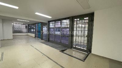Casa de 5 alcobas en venta en Normandia Occidental, Bogotá, 364 m² · foto 4 de 19