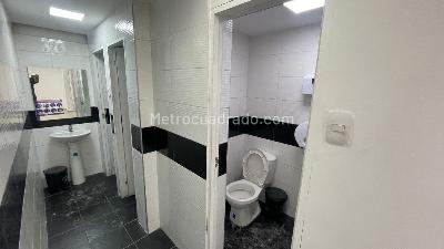 Casa de 5 alcobas en venta en Normandia Occidental, Bogotá, 364 m² · foto 9 de 19