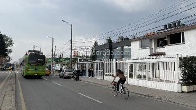 Casa de 5 alcobas en venta en El Recuerdo, Bogotá, 264 m² · foto 5 de 7