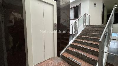 Apartamento de 5 alcobas en venta en Gran America, Bogotá, 446 m² · foto 2 de 10
