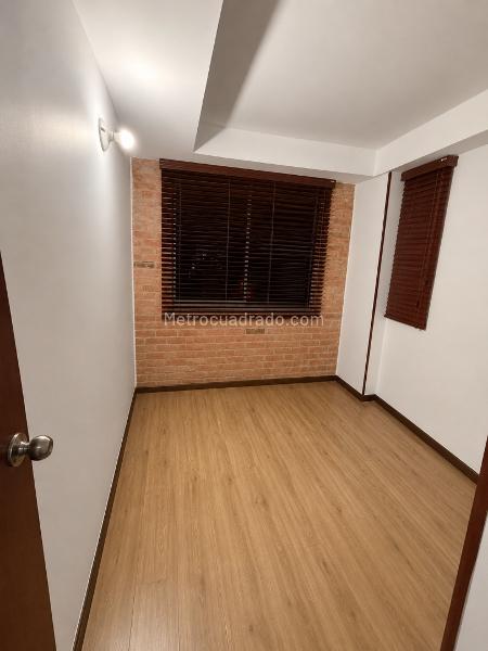 Piso – Bogotá, Salitre Suba, Localidad Suba - Más