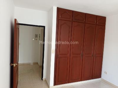 Apartamento de 2 alcobas en venta en La Gaitana, Neiva, 49 m² · foto 4 de 16