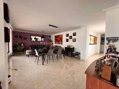Apartamento de 3 alcobas en venta en Versalles, Cali, 152 m² · foto 2 de 12