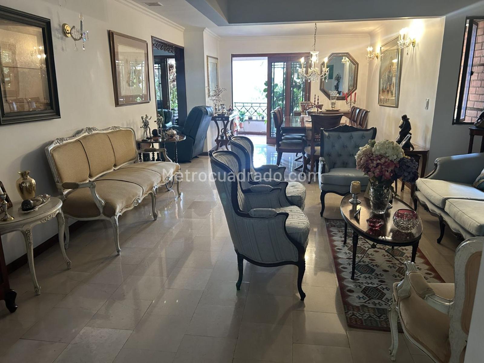 Apartamento de 4 habitaciones en venta en Arboledas Oeste, Cali — imagen 1 de 17