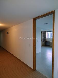Apartamento de 2 alcobas en venta en Manzanillos, Rionegro, 58 m² · foto 4 de 11