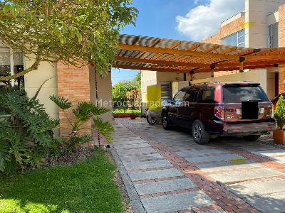 Casa de 3 alcobas en venta en Vereda Fonquetá, Chía, 697 m² · foto 20 de 20