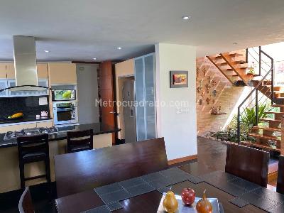 Casa de 3 alcobas en venta en Vereda Fonquetá, Chía, 697 m² · foto 4 de 20