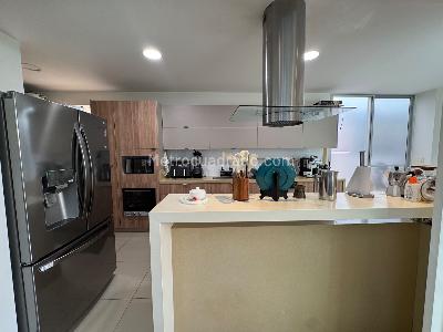 Casa de 4 alcobas en venta en Parcelaciones Pance, Cali, 289 m² · foto 7 de 18