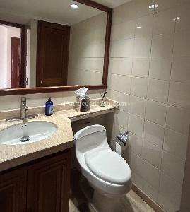 Apartamento de 3 alcobas en arriendo en Chapinero Alto Emaus, Bogotá, 150 m² · foto 8 de 17
