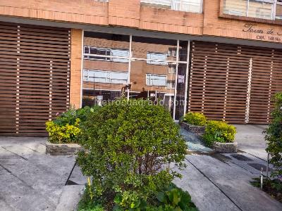 Apartamento en venta en Santa Barbara Occidental, Bogotá · foto 7 de 15