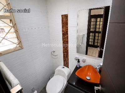 Apartamento en venta en Santa Barbara Central, Bogotá · foto 5 de 14