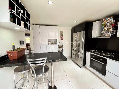 Apartamento en venta en Santa Barbara Central, Bogotá · foto 7 de 14
