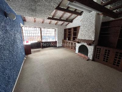Casa en venta en Santa Barbara Central, Bogotá · foto 2 de 20