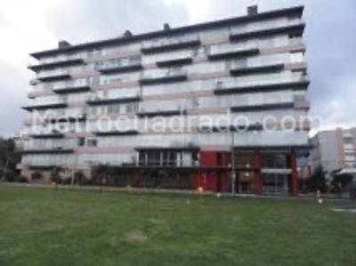 Apartamento de 1 alcoba en venta en Chico Norte Ii, Bogotá, 66 m² · foto 4 de 7