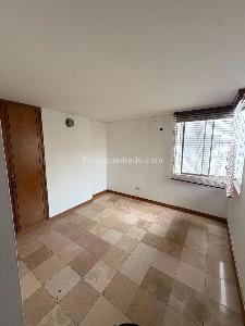 Apartamento de 3 alcobas en venta en Cali El Peñon, Cali, 106 m² · foto 2 de 18