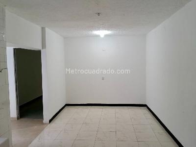 Casa de 5 alcobas en venta en San Alonso, Bucaramanga, 607 m² · foto 2 de 8