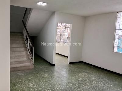 Casa de 5 alcobas en venta en San Alonso, Bucaramanga, 607 m² · foto 3 de 8