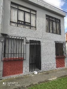 Casa en venta en Ciudadela Comfamiliar I, Pereira · foto 3 de 20