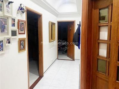 Apartamento de 4 alcobas en arriendo en La Reliquia, Bogotá, 260 m² · foto 5 de 17