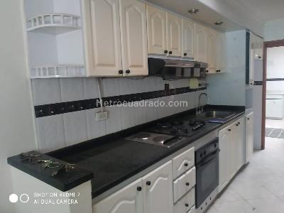 Apartamento de 4 alcobas en arriendo en La Reliquia, Bogotá, 260 m² · foto 7 de 17