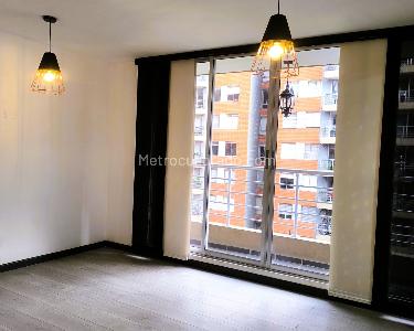 Apartamento en venta en Campo Alegre, Bogotá · foto 2 de 19