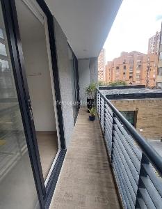 Apartamento de 2 alcobas en venta en Cedritos Acacias, Bogotá, 77 m² · foto 5 de 20